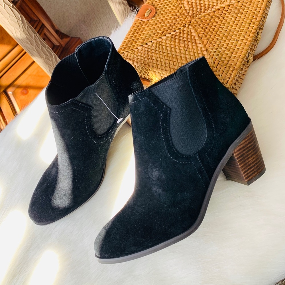 Lucky Brand Suede Pull-on Booties